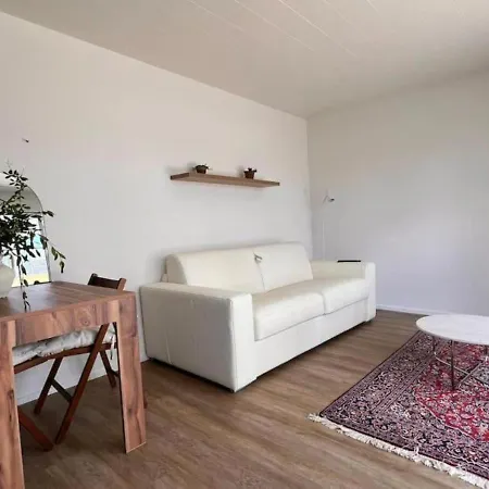 Apartman Skyline Rooftop With 2 Balconies -401- *