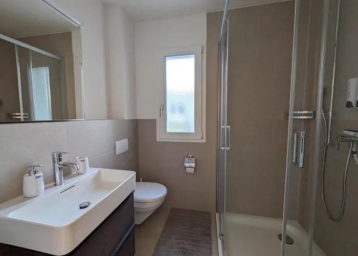 Apartman Skyline Rooftop With 2 Balconies -401- *