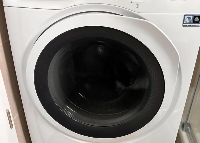 Skyline Rooftop With 2 Balconies -401- Apartman