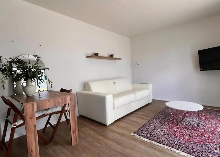 Apartman Skyline Rooftop With 2 Balconies -401- *