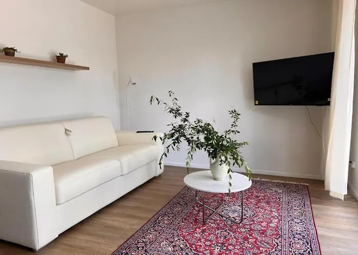 דירה Skyline Rooftop With 2 Balconies -401-