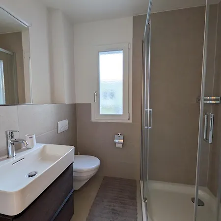 Appartamento Skyline Rooftop With 2 Balconies -401- *